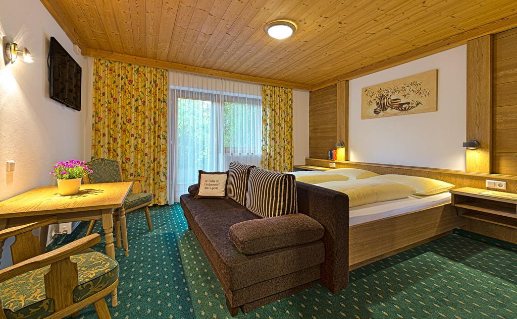 Landhotel Kirchenwirt أونكن الغرفة الصورة